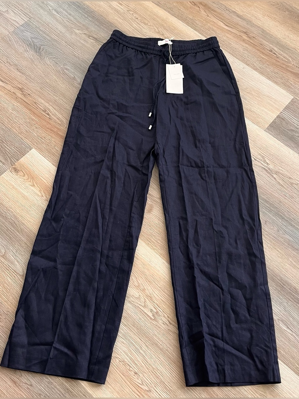 Zara Navy Linen Blend Wide Leg Pants. New with tags (NWT).